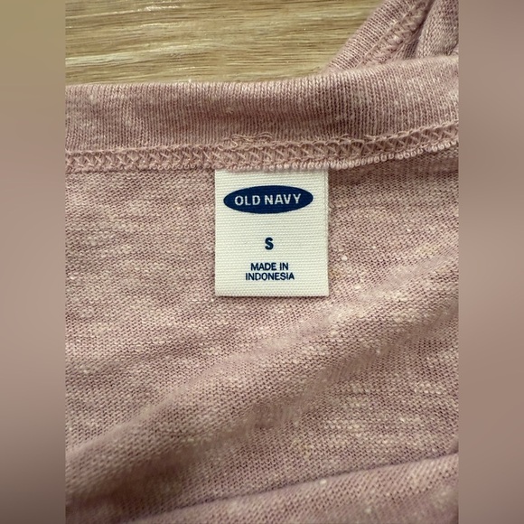 Old Navy Lavender Sleeveless Top - Picture 2 of 2